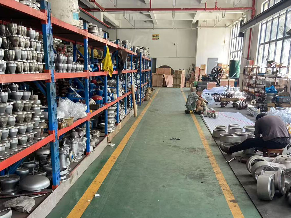 生产车间一角装配